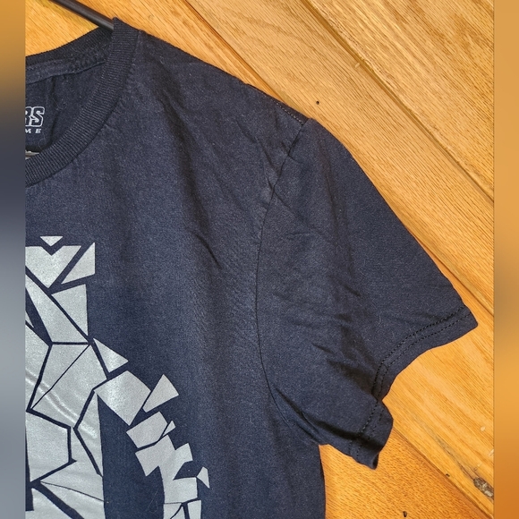 Marvel Avengers Endgame small black and silver logo tshirt - Picture 3 of 9